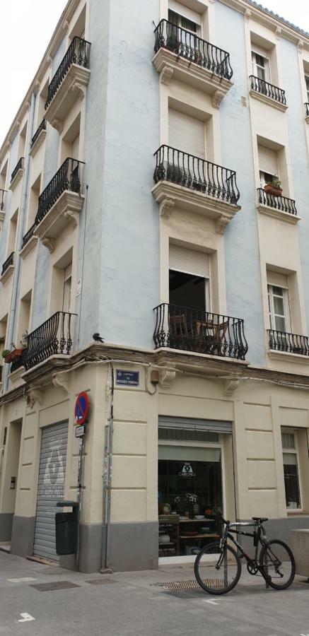Junto Al Mercado De Ruzafa * Valence